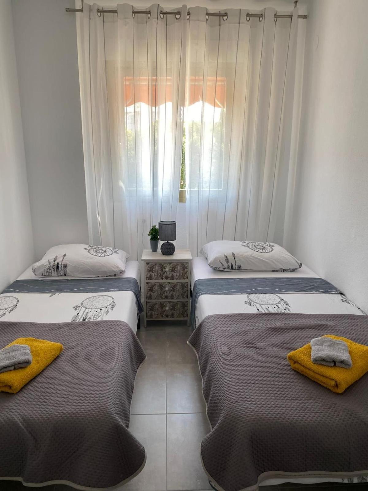 Apartamento Paradise Solo Familias Гандія Екстер'єр фото